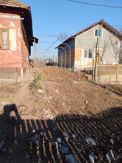 Casă cu 3 camere în Bădoși
