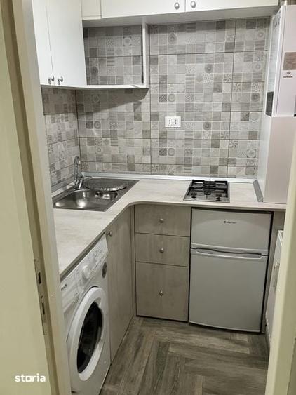 Garsonieră decomandată în Central