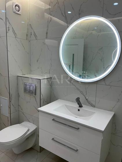 Apartament cu 3 camere semidecomandat în Florești