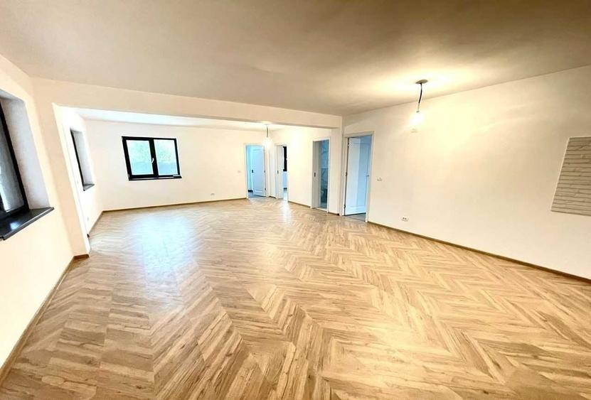 Casă cu 3 camere în Hemeiuș