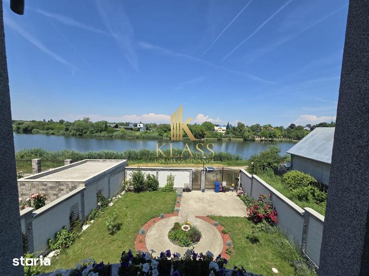 Casă cu 8 camere cu Teren 408 Mp în Ștefăneștii de Jos