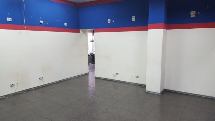 Spațiu comercial, de 80 mp, în Militari