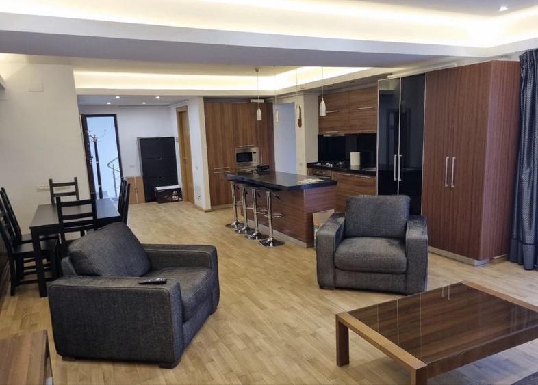 Apartament cu 3 camere în Polonă