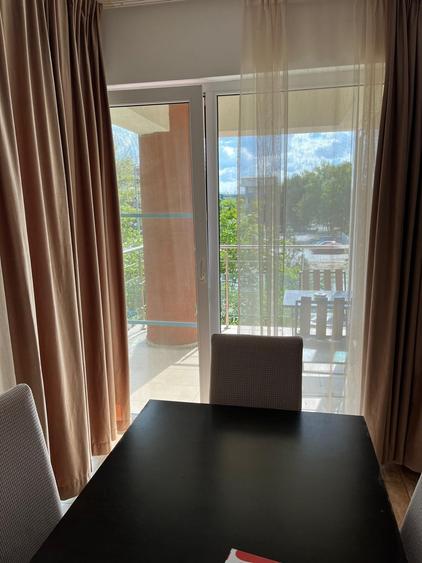 Apartament cu 3 camere în Sat Vacanță