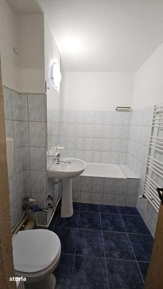 Apartament cu 3 camere semidecomandat în ICIL