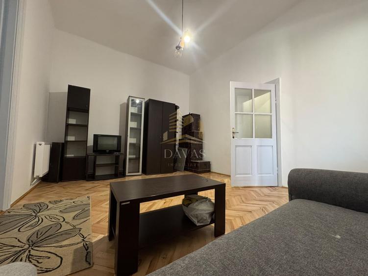Casă individuală cu 4 camere cu Canalizare în Gruia