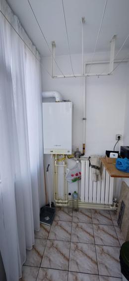 Apartament cu 2 camere decomandat în CET