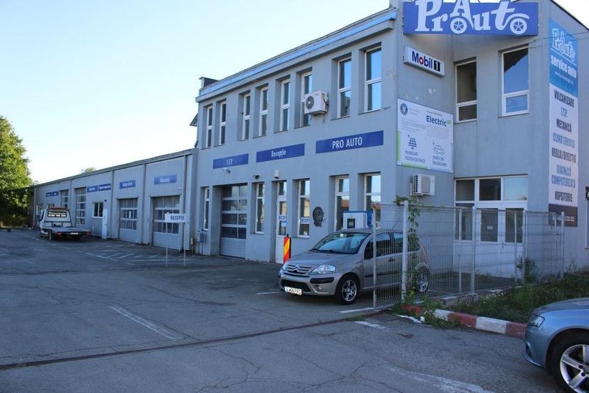 Spațiu industrial, de 1,700 mp, în Central