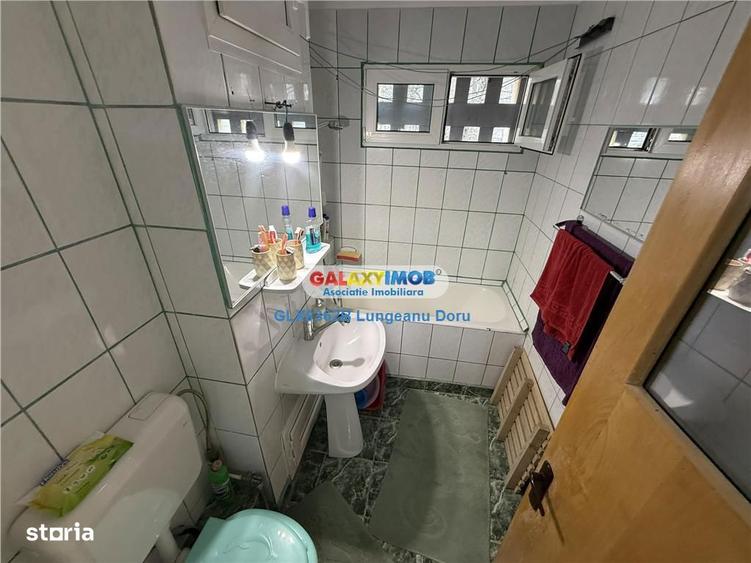 Apartament cu 4 camere semidecomandat, mobilat în Berceni