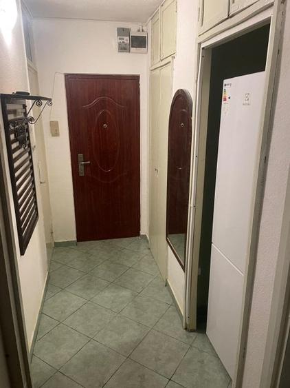 Garsonieră decomandată, mobilată în Tineretului