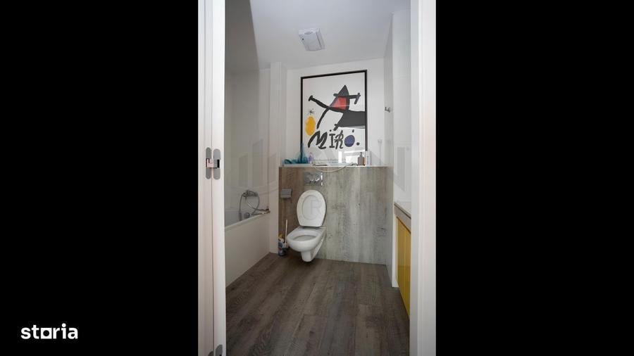 Apartament cu 3 camere semidecomandat, mobilat în Calea Călărașilor