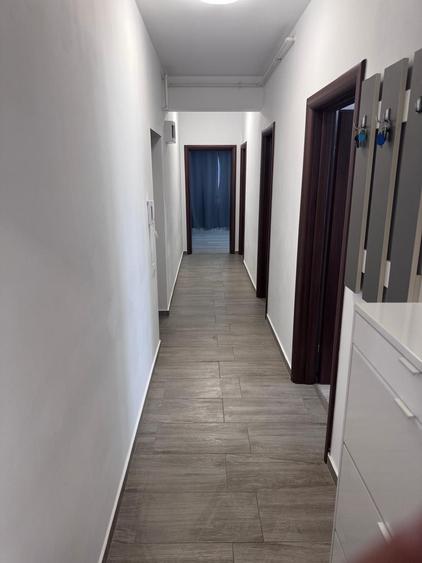 Apartament cu 3 camere decomandat în Militari