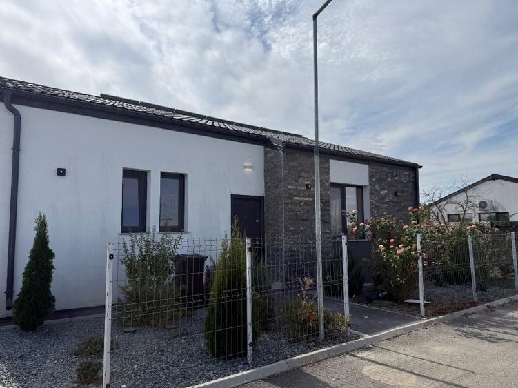 Casă individuală cu 4 camere cu Garaj în Corbeanca