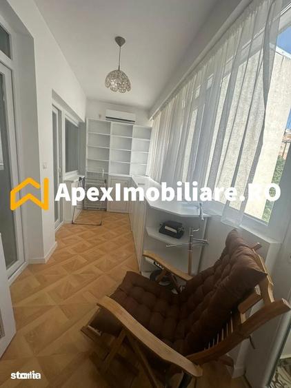 Apartament cu 3 camere semidecomandat în Ultracentral