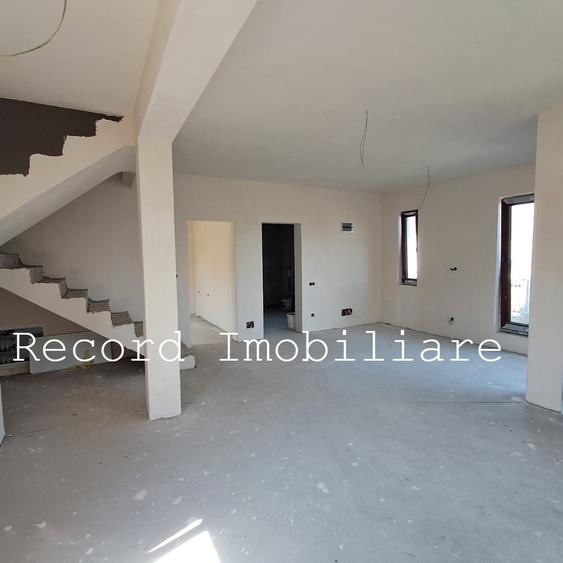 Casă individuală cu 4 camere cu Teren 300 Mp în Apahida