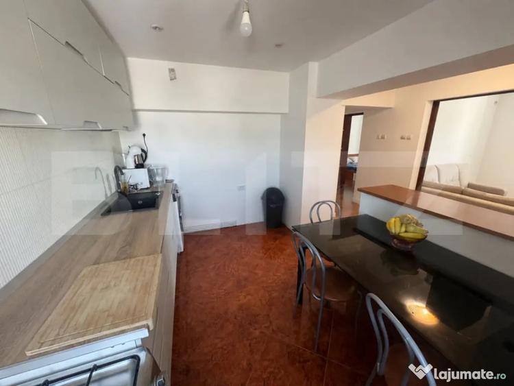 Apartament cu 4 camere decomandat în Zimbru