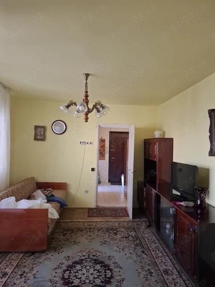 Apartament cu 2 camere semidecomandat în Șagului