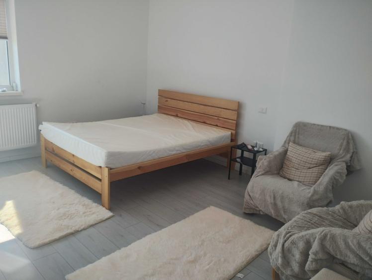 Garsonieră decomandată în Păcii