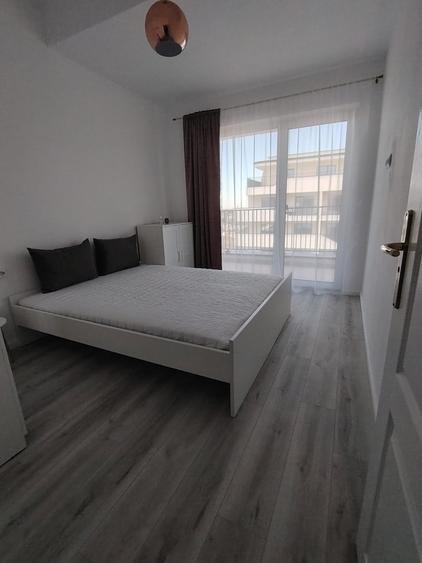 Apartament cu 2 camere semidecomandat în Florești