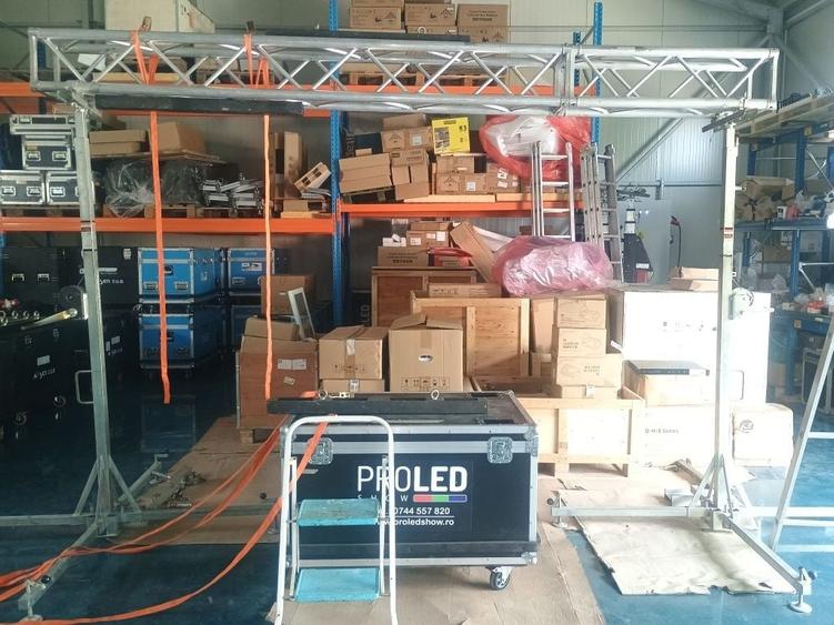 Inchiriere stative rabatabile la 4 m + grinda aluminiu 3 m pentru lumini sau sunet - 2