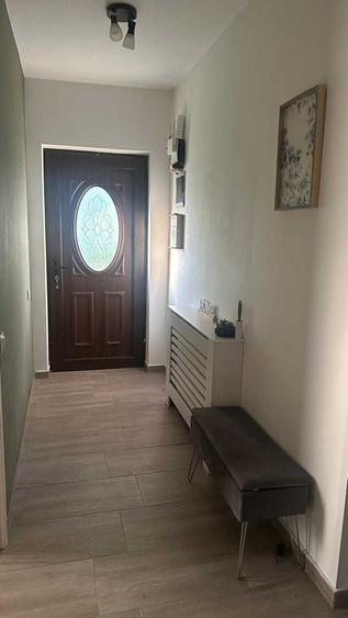 Casă cu 3 camere cu Teren 320 Mp în Tunari