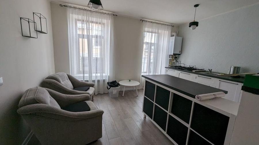Apartament cu 2 camere semidecomandat în Nicolae Bălcescu