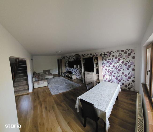 Casă cu 4 camere cu Teren 750 Mp în Șendreni
