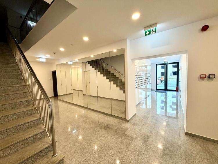 Apartament cu 3 camere decomandat în Nord