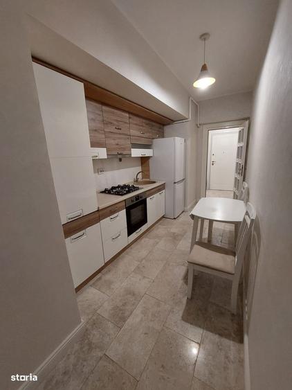 Apartament cu 2 camere decomandat în Breazu
