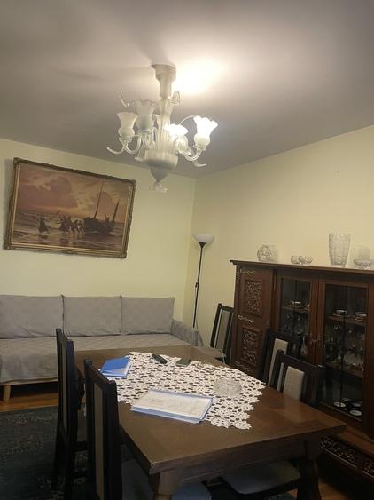 Apartament cu 3 camere decomandat în Tineretului