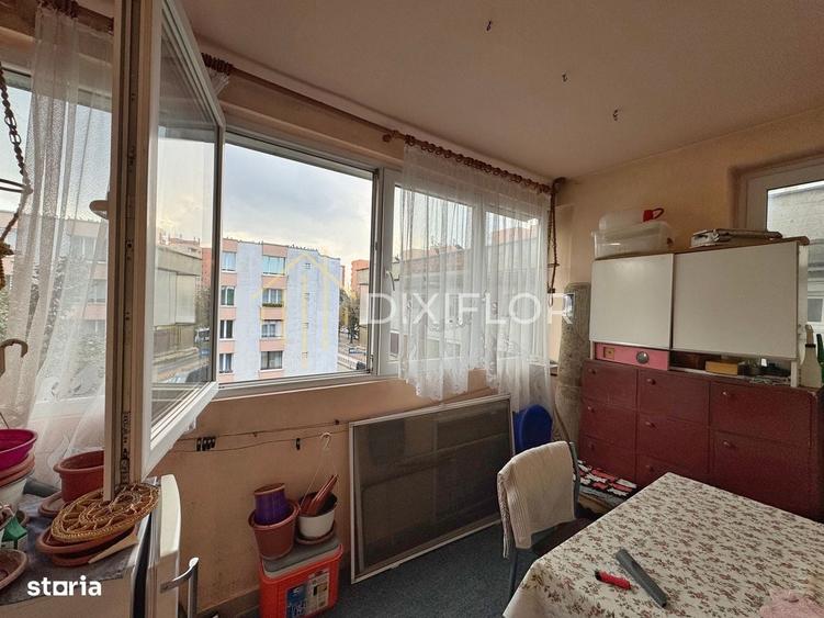 Apartament cu 3 camere decomandat în 1848