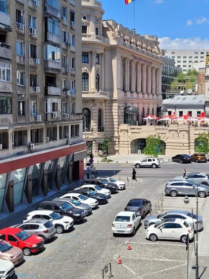 Universitate, ultracentral - 12