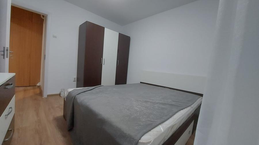 Apartament cu 2 camere semidecomandat în Berceni