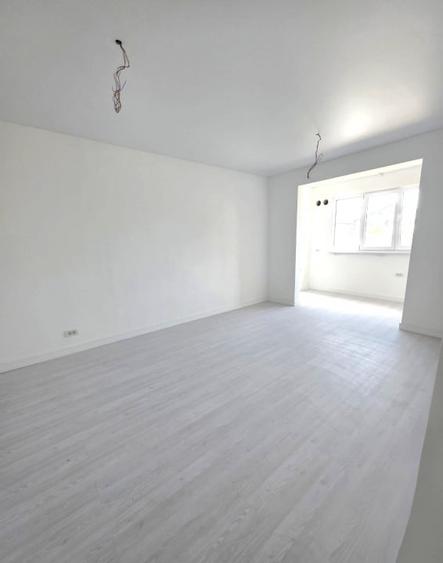 Apartament cu 3 camere decomandat în Bragadiru