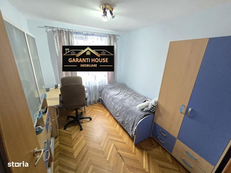 Apartament cu 4 camere decomandat în Ultracentral