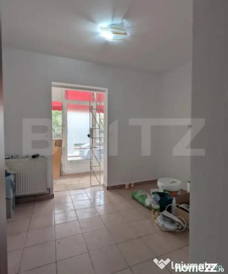 Spațiu comercial, de 70 mp, în Micro 11