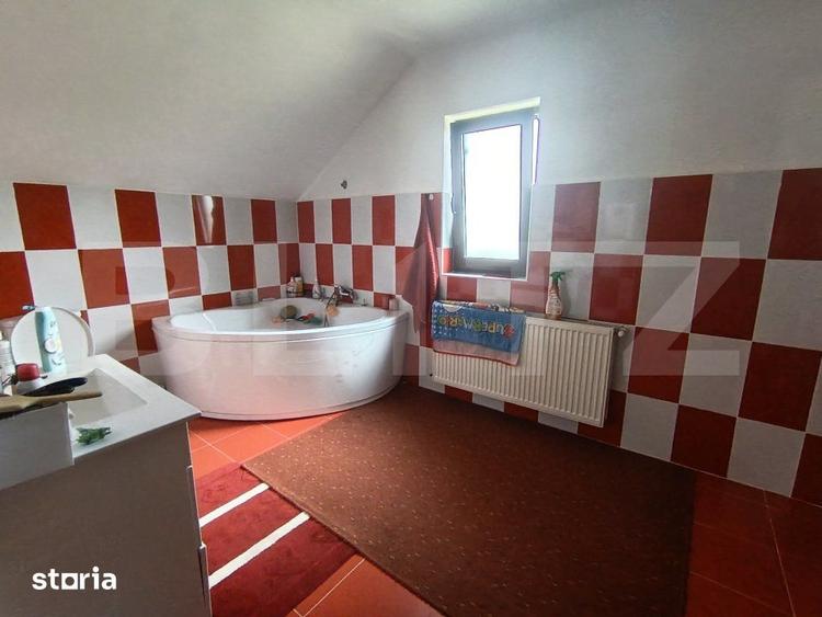 Casă cu 4 camere cu Teren 800 Mp în Central
