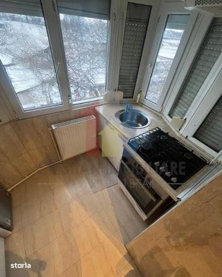 Apartament cu 3 camere în Viziru 1