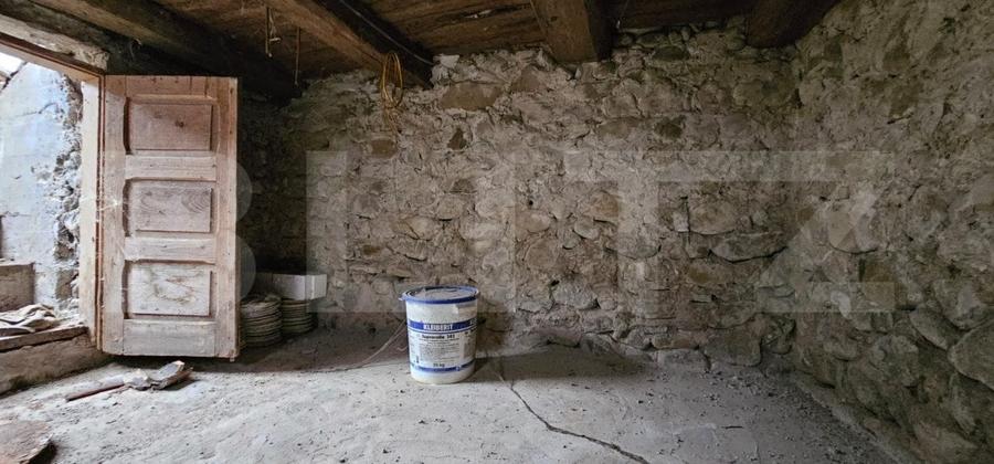 Casă individuală cu 2 camere cu Teren 1200 Mp în Brănești