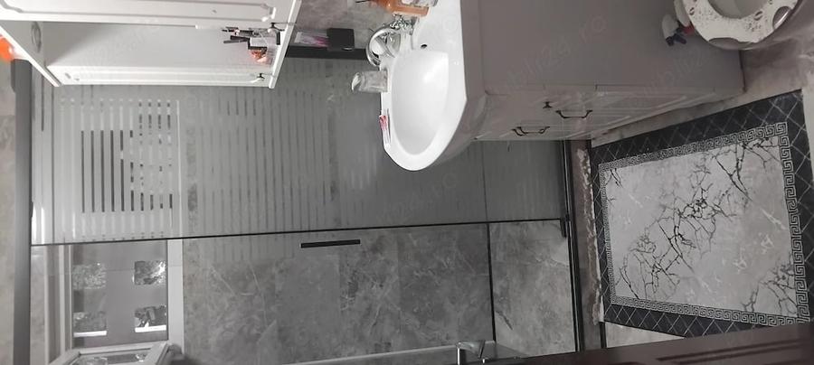 Apartament cu 2 camere semidecomandat în Cina