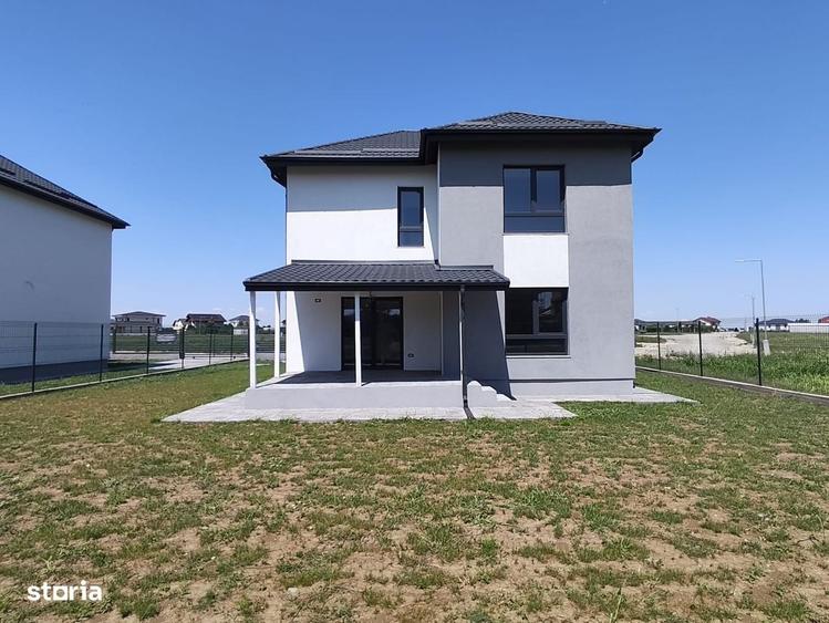 Casă cu 4 camere în Gulia