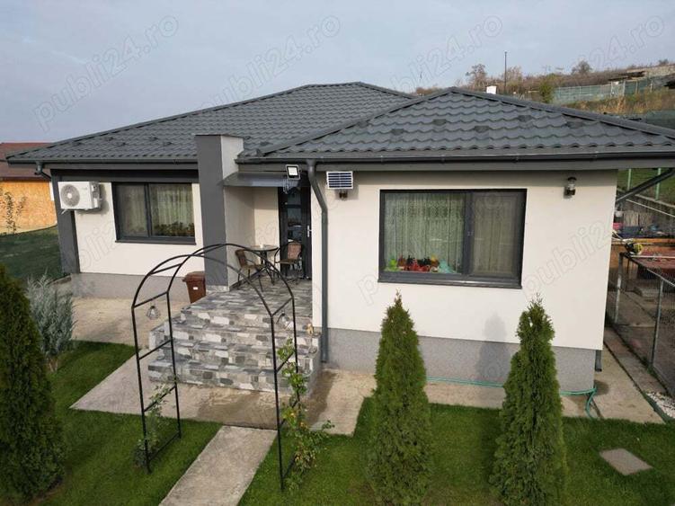 Vind casa in Tomesti deal ,o statie dupa primarie ,construita de proprietar! - 1