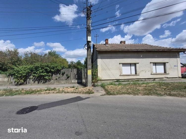 Casă cu 3 camere cu Teren 647 Mp în Central