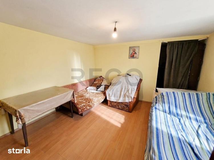 Casă cu 3 camere cu Teren 2230 Mp în Saca