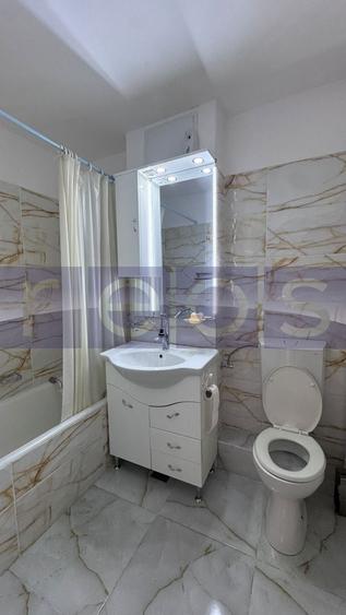 Apartament cu 3 camere decomandat în Decebal