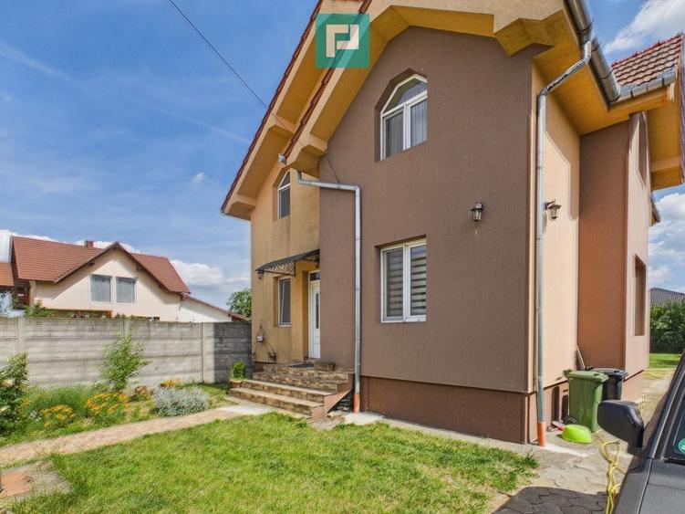 Casă individuală cu 4 camere cu Canalizare în Oșorhei