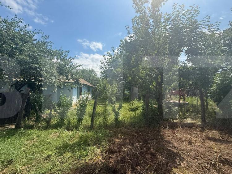 Casă cu 2 camere cu Teren 5000 Mp în Schit-Orășeni