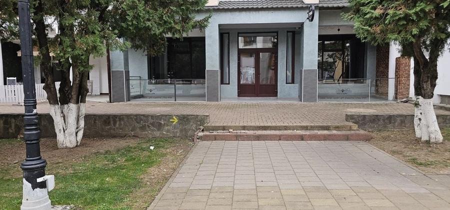 Spațiu comercial, de 135 mp, în Central