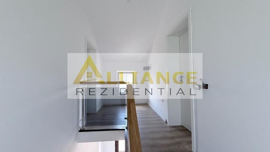 Casă individuală cu 6 camere cu Canalizare în Berceni