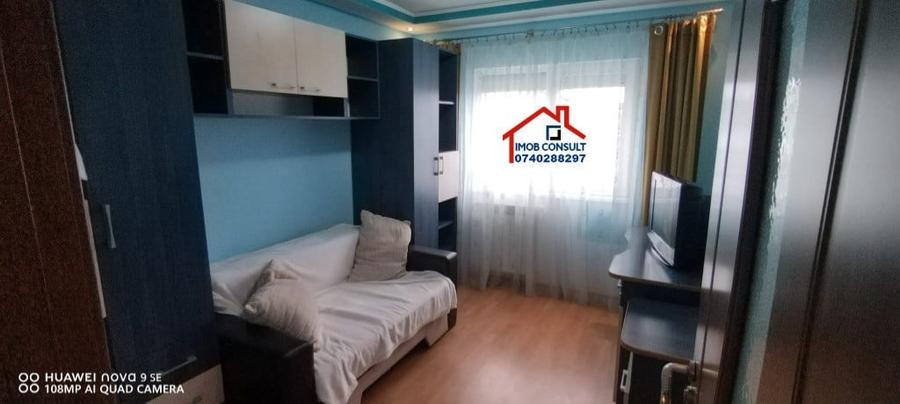 Apartament cu 4 camere decomandat în Narcisa
